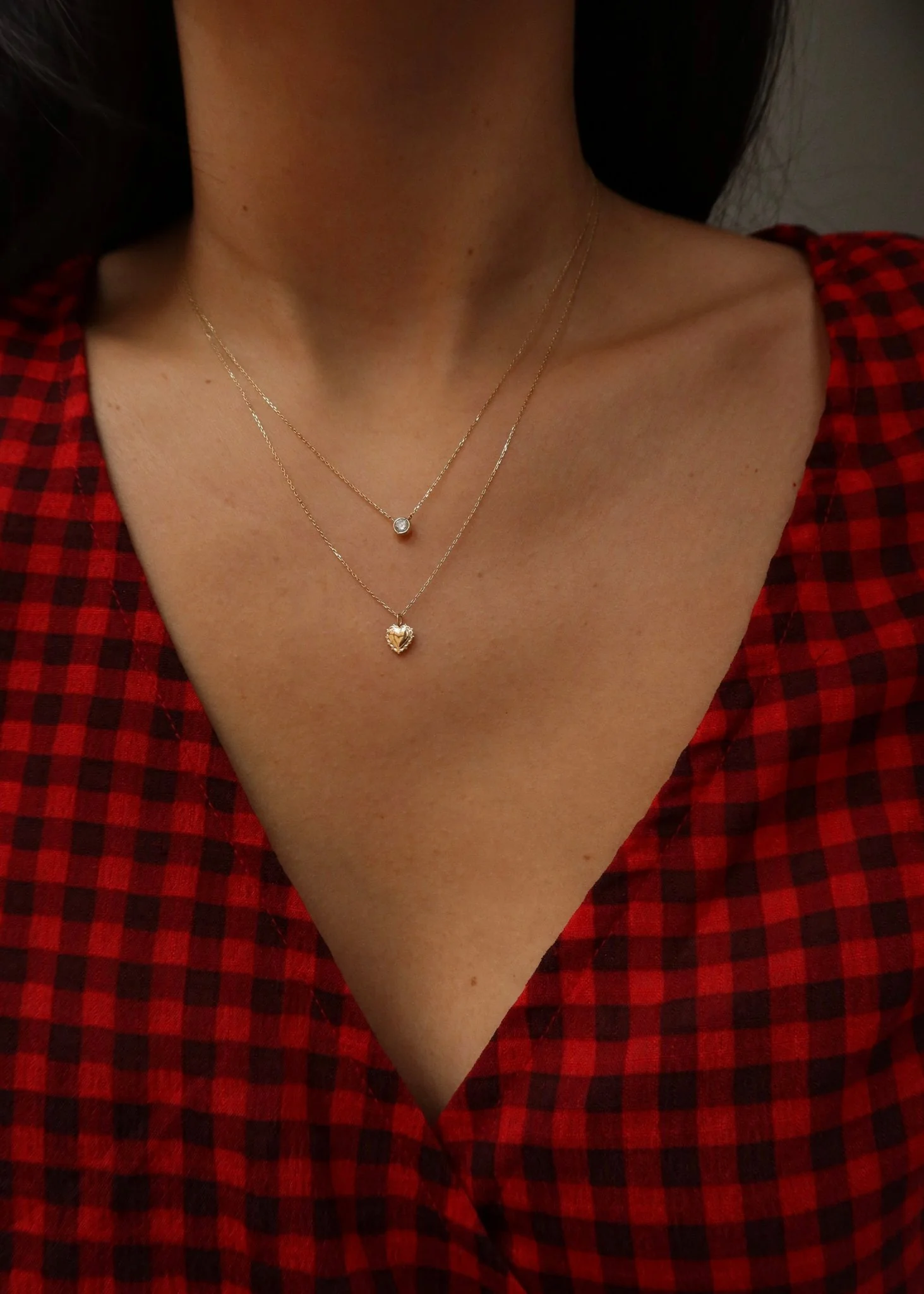 BORDEAUX 14K FILIGREE MINI HEART NECKLACE - Image 4