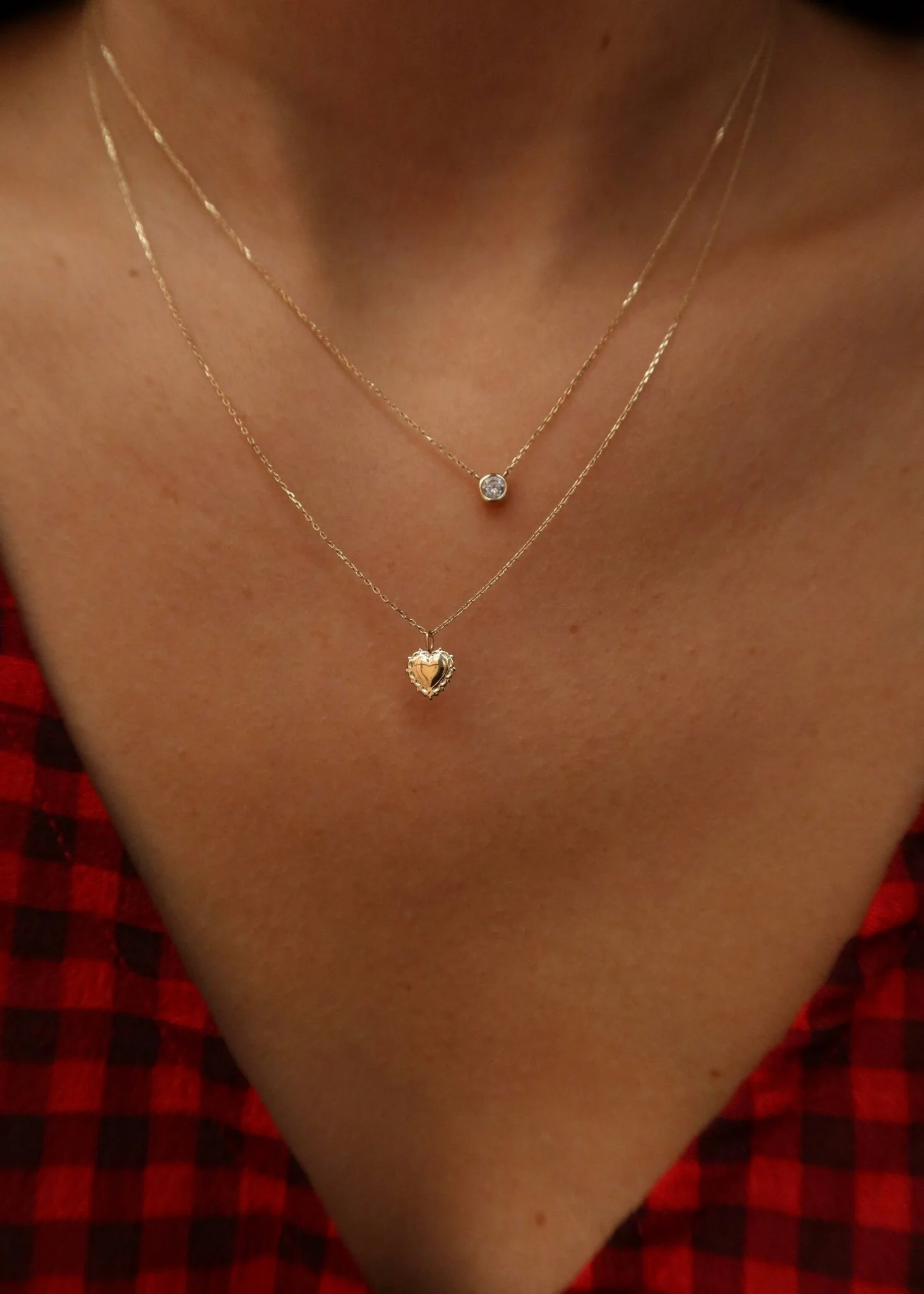 BORDEAUX 14K FILIGREE MINI HEART NECKLACE - Image 5