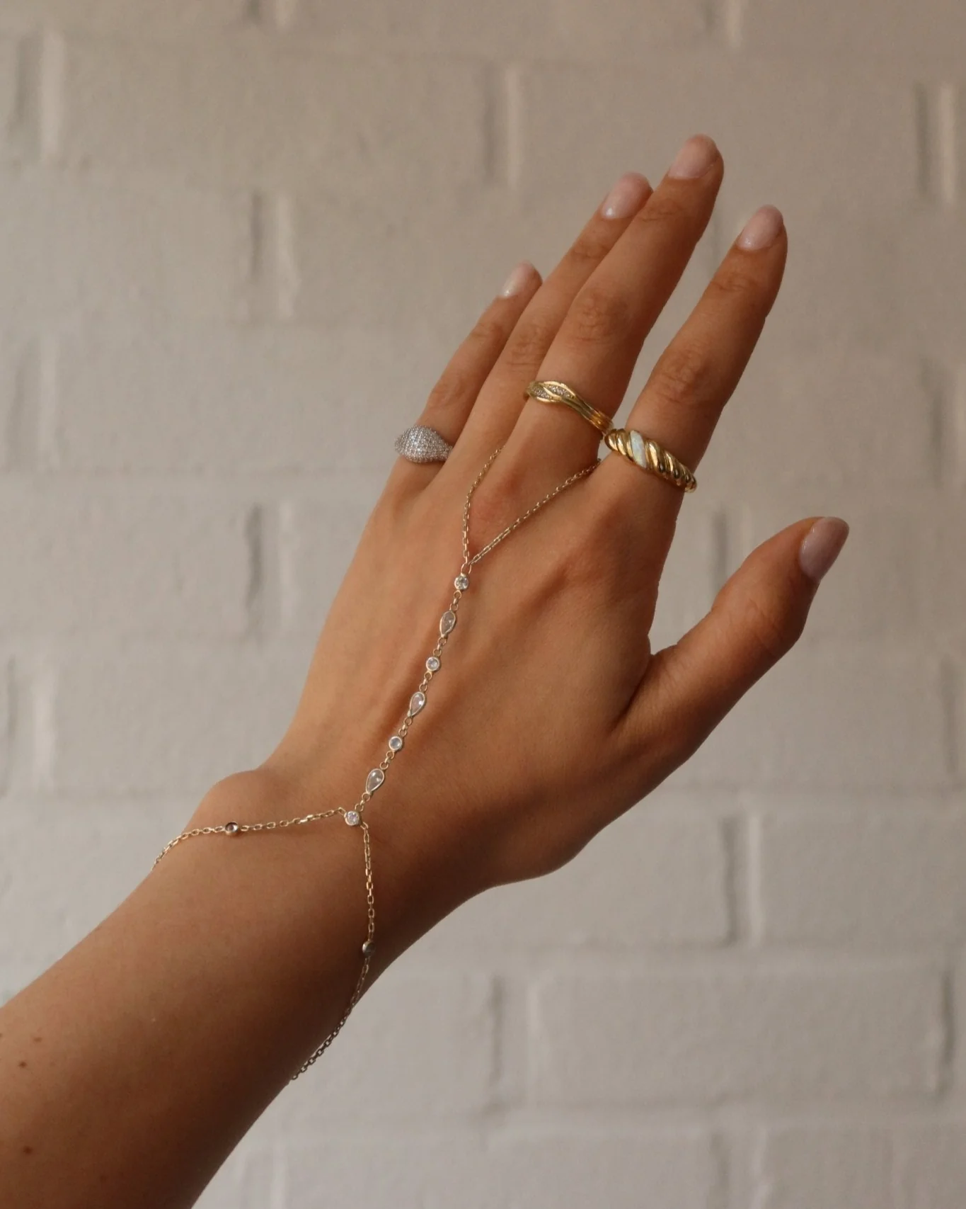 AMAYA HAND CHAIN - Image 6