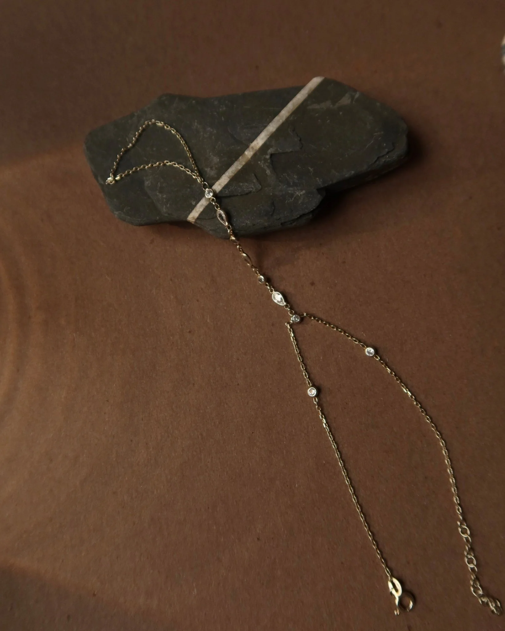 AMAYA HAND CHAIN - Image 7
