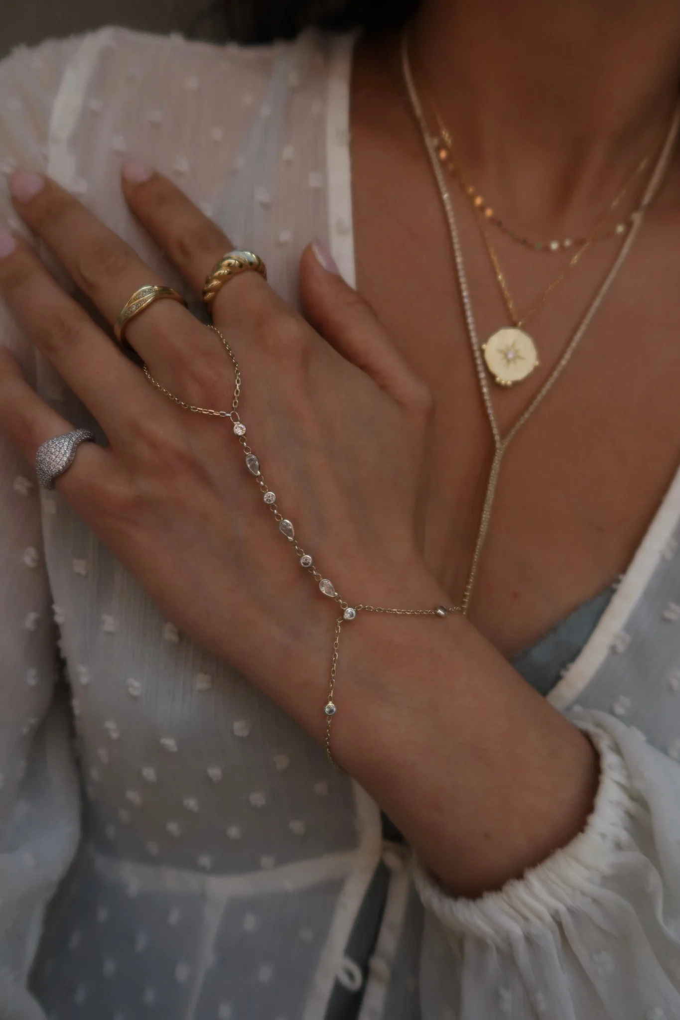 AMAYA HAND CHAIN - Image 8