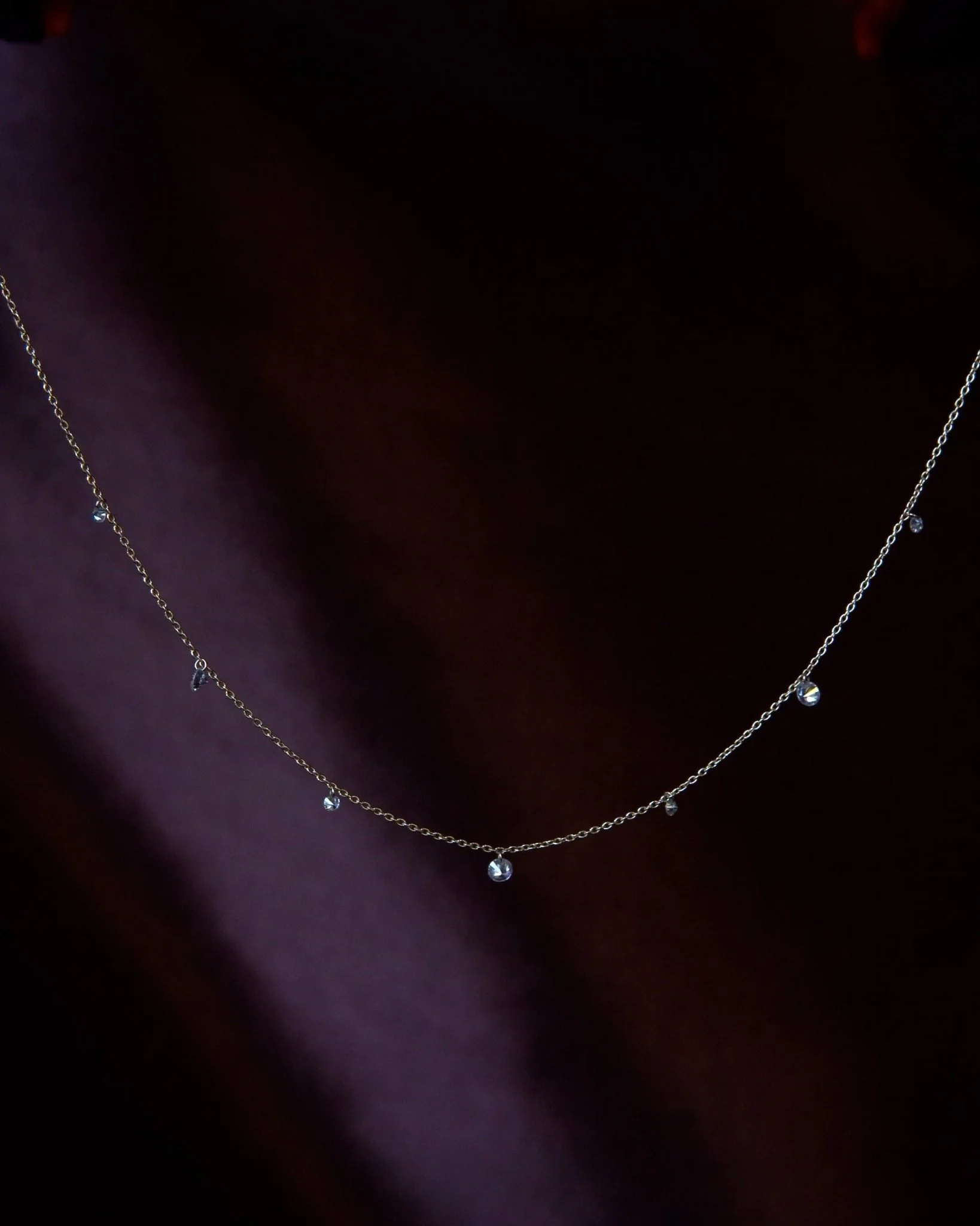 BELVEDERE ALTERNATING FLOATING DIAMOND NECKLACE - Image 4