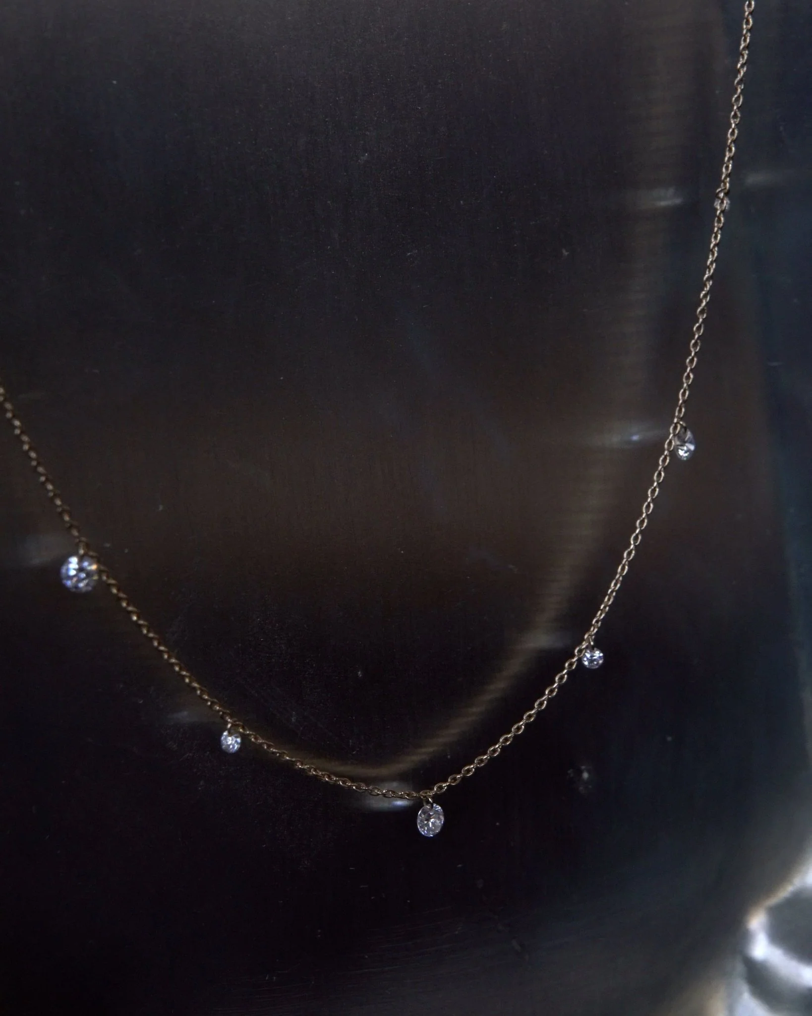 BELVEDERE ALTERNATING FLOATING DIAMOND NECKLACE - Image 8