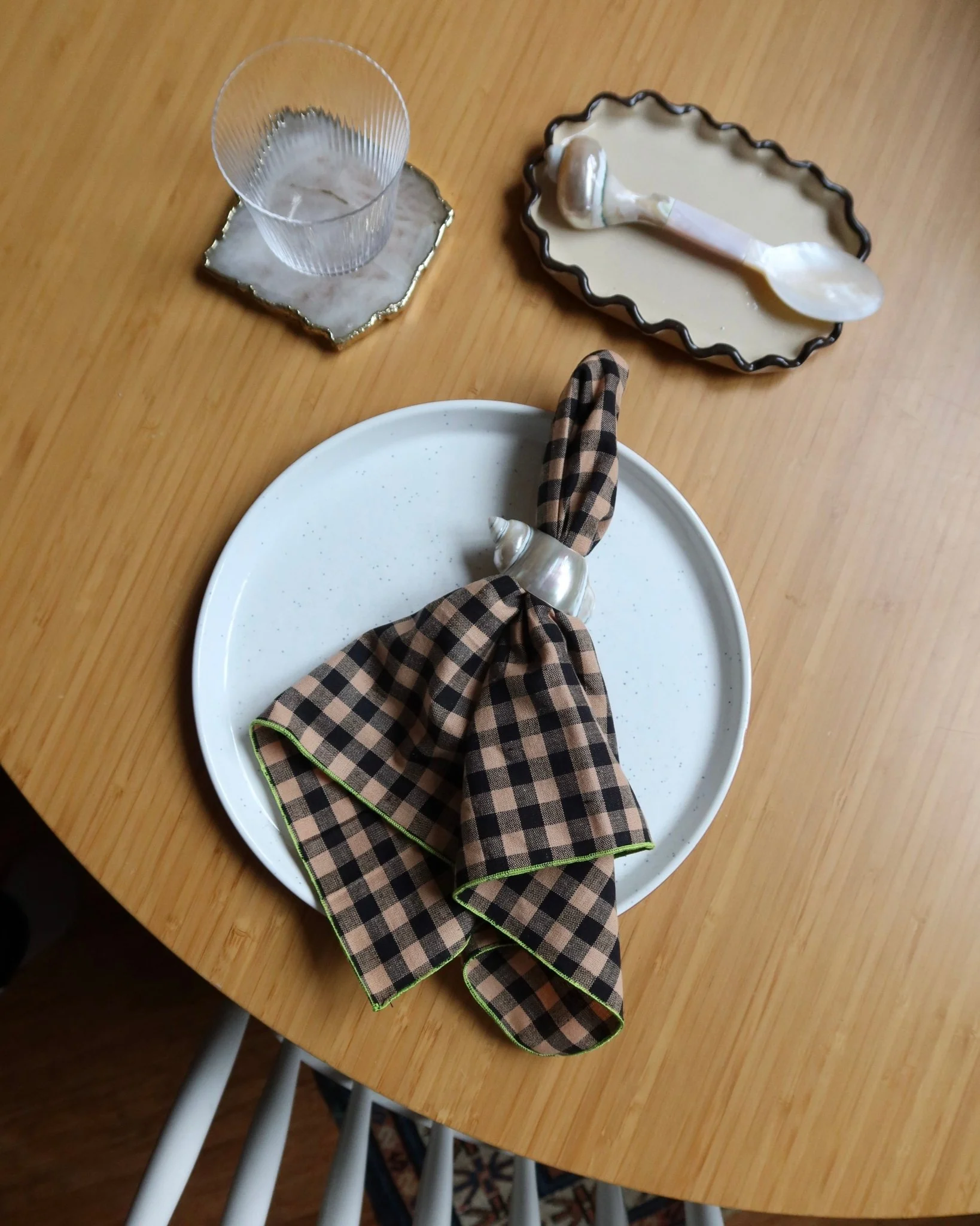 SHELL NAPKIN RINGS (SET OF 4) - Image 2