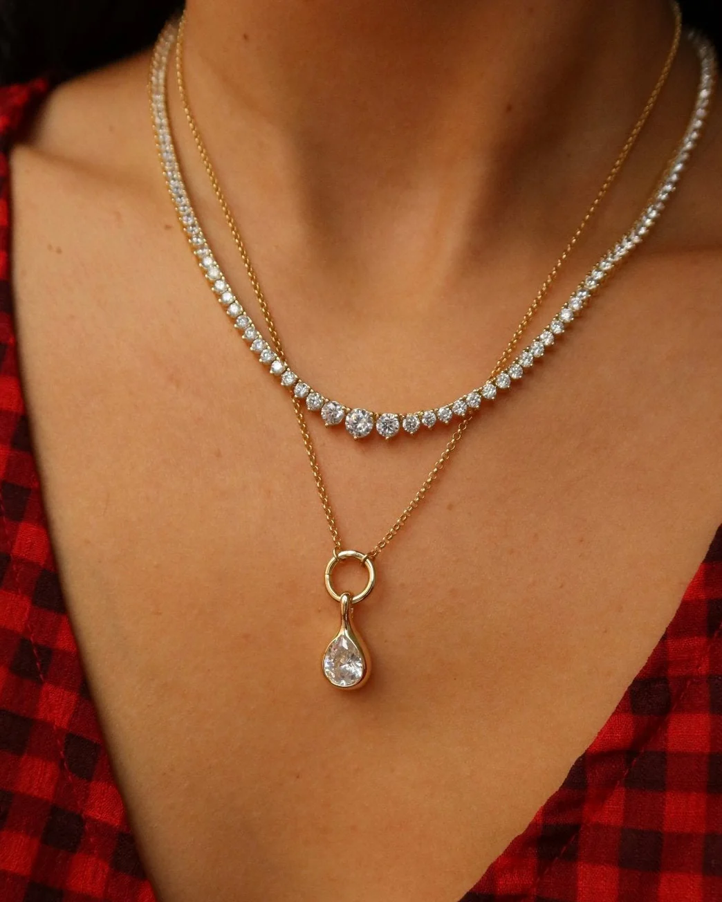 BLAIR CIRCLE LINK TEARDROP PENDANT NECKLACE - Image 2