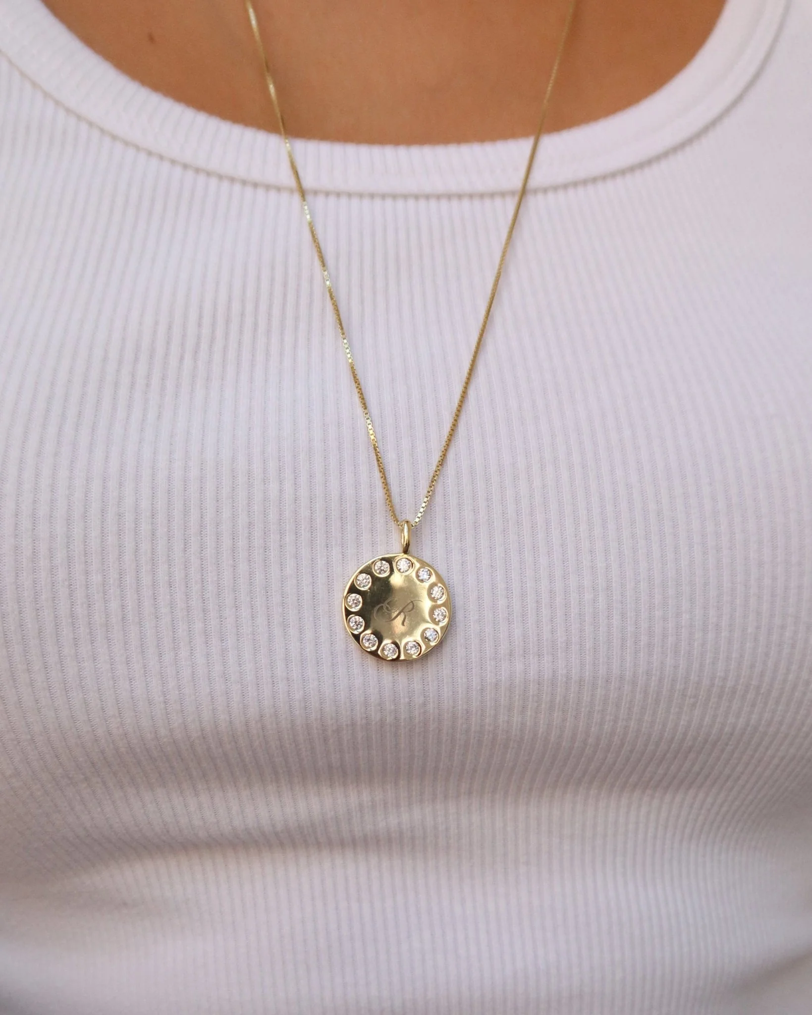 BROOKE ENGRAVABLE DOTTED PENDANT - Image 11
