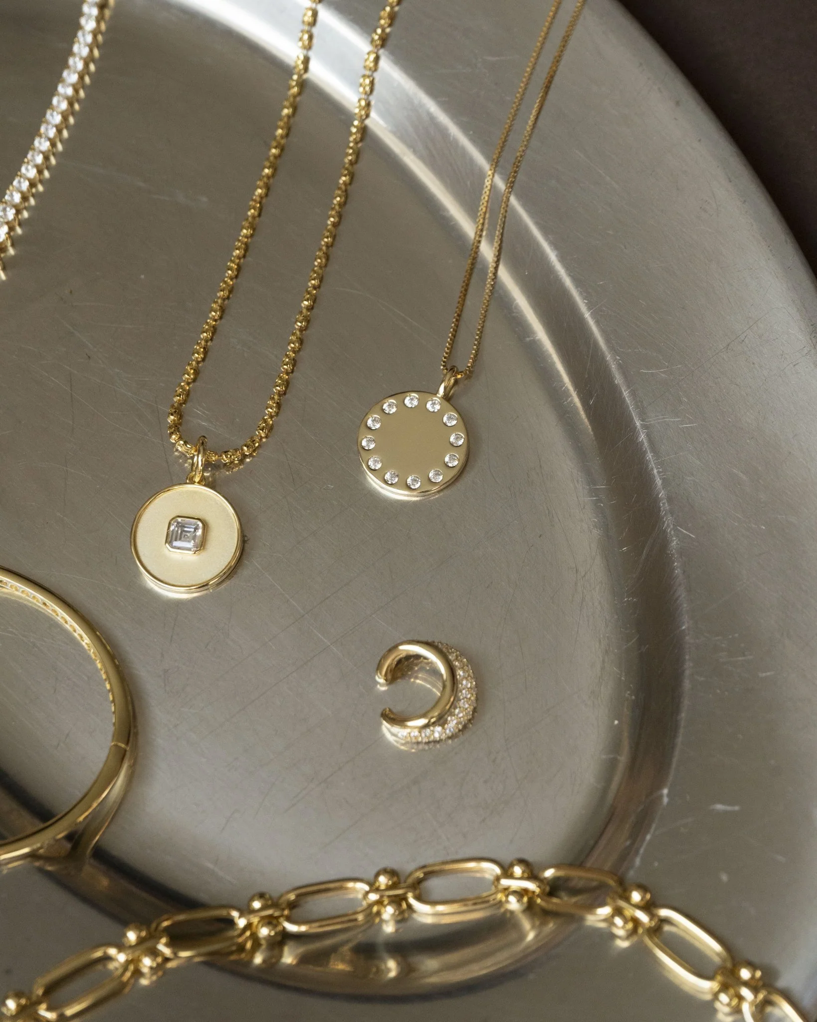 BROOKE ENGRAVABLE DOTTED PENDANT - Image 3