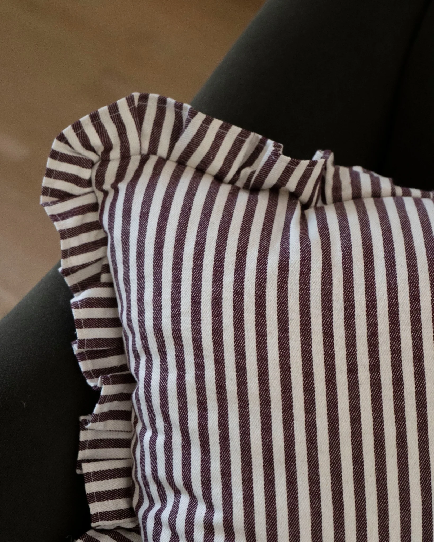 BROWN & CREAM PINSTRIPE THROW PILLOW - Image 4