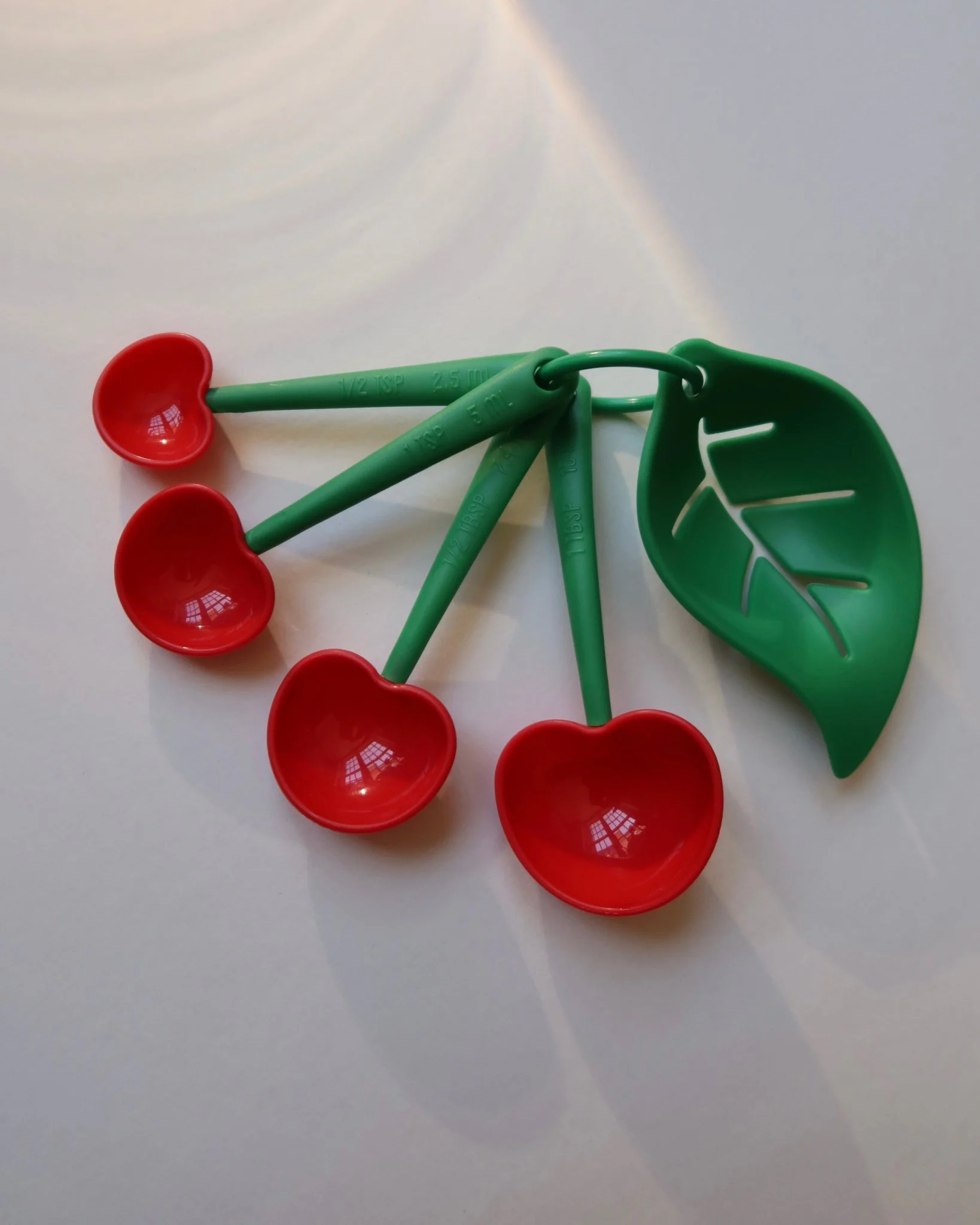 CHERRY MEASURING SPOONS & EGG SEPARATOR - Image 3