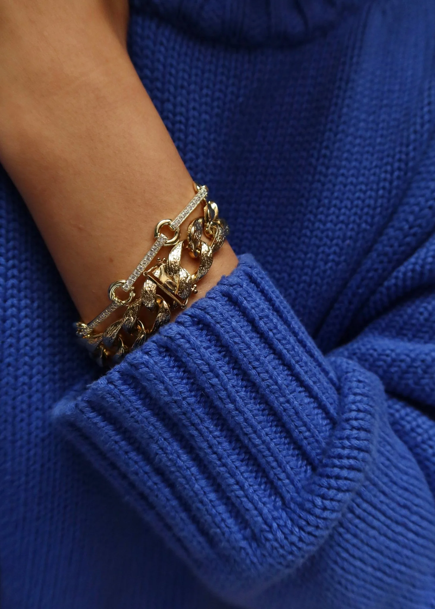 HALLE CIRCLE LINK TENNIS BRACELET - Image 12
