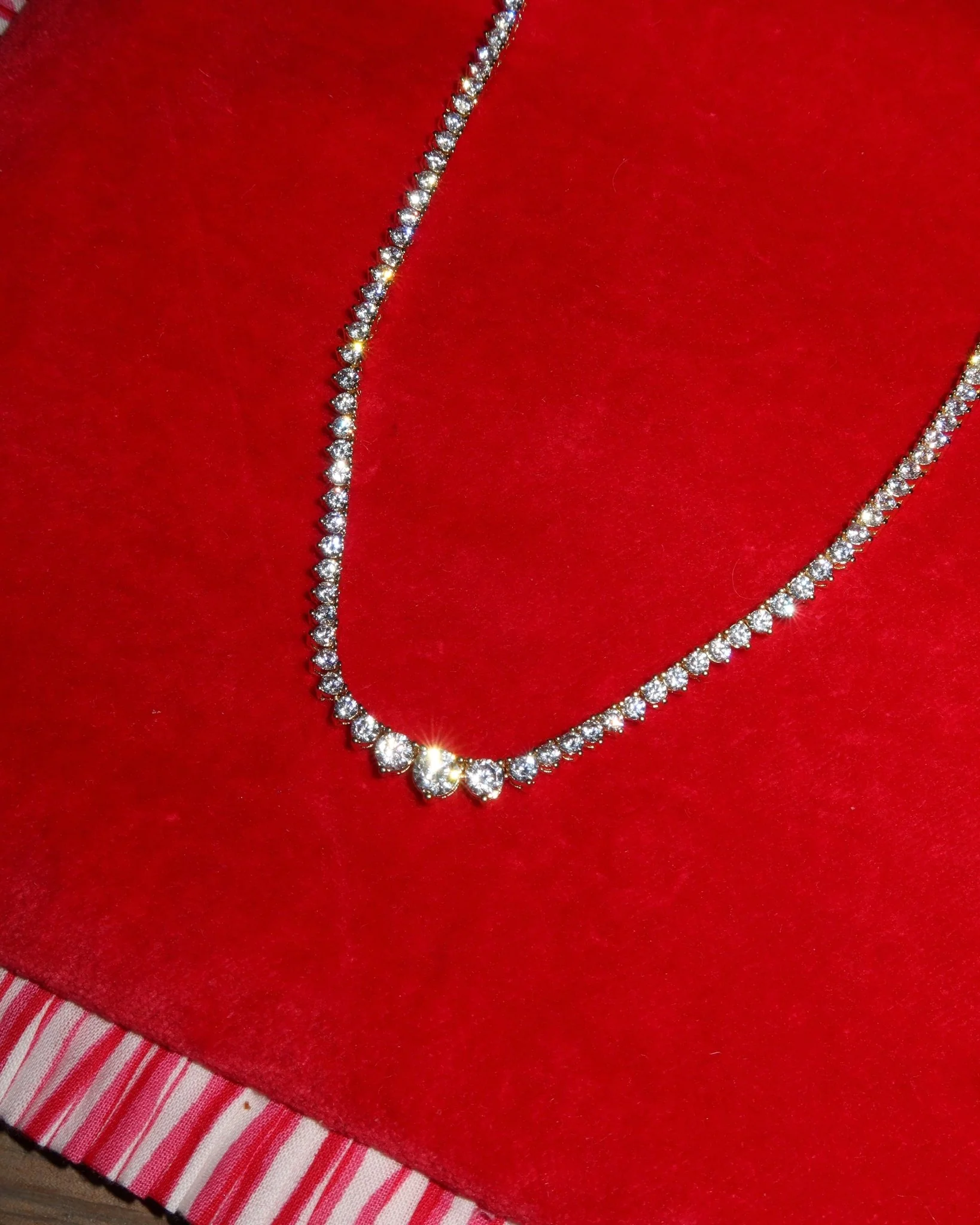 Daphne Bold Gradient Tennis Necklace - Image 11
