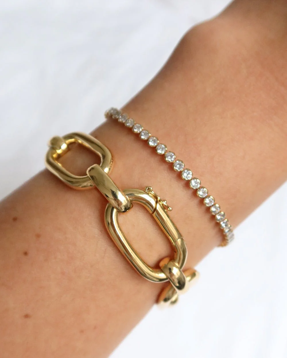 Gigi Bold Link Bracelet - Image 4