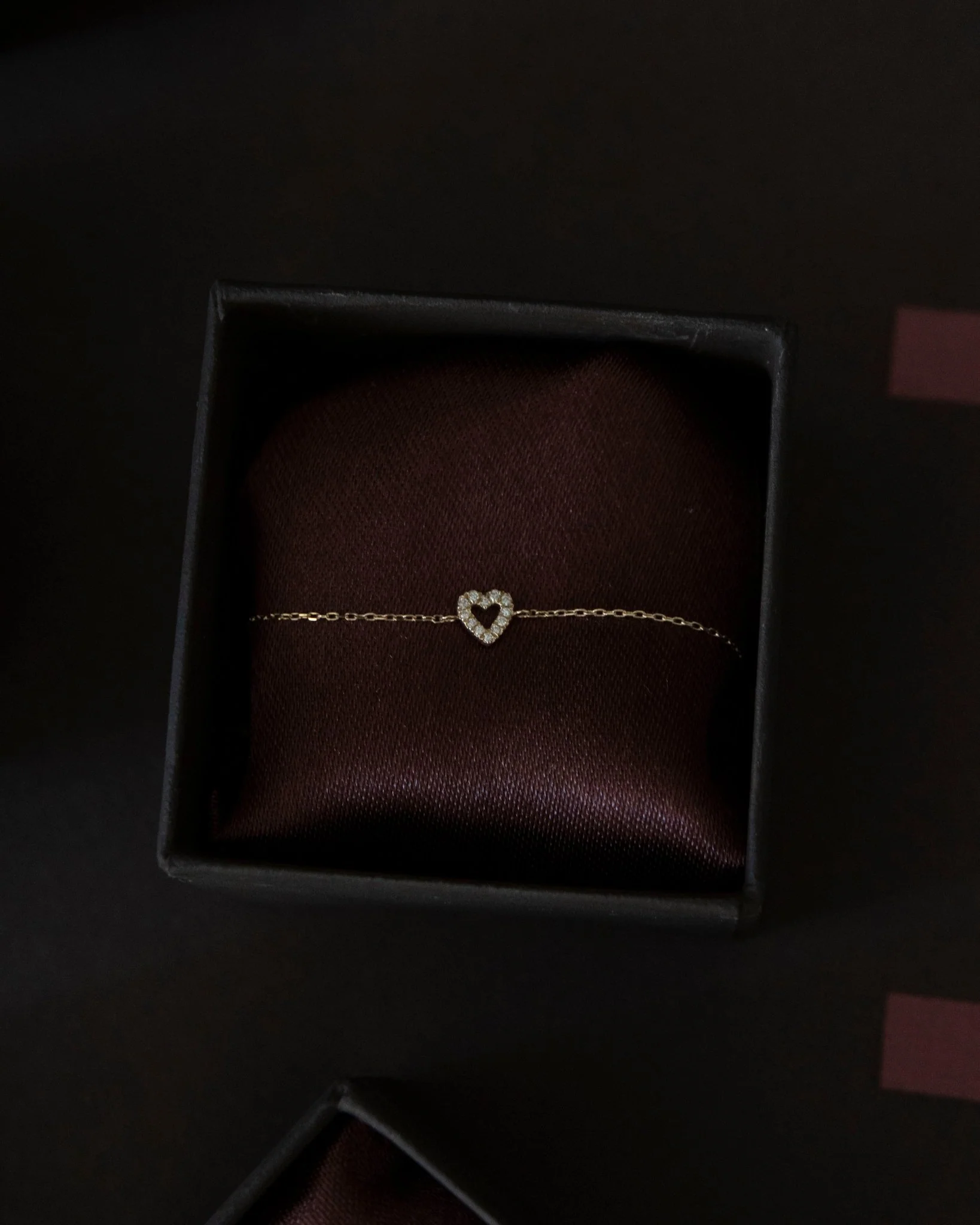 NOTTING HILL PAVÉ DIAMOND OPEN HEART BRACELET - Image 5