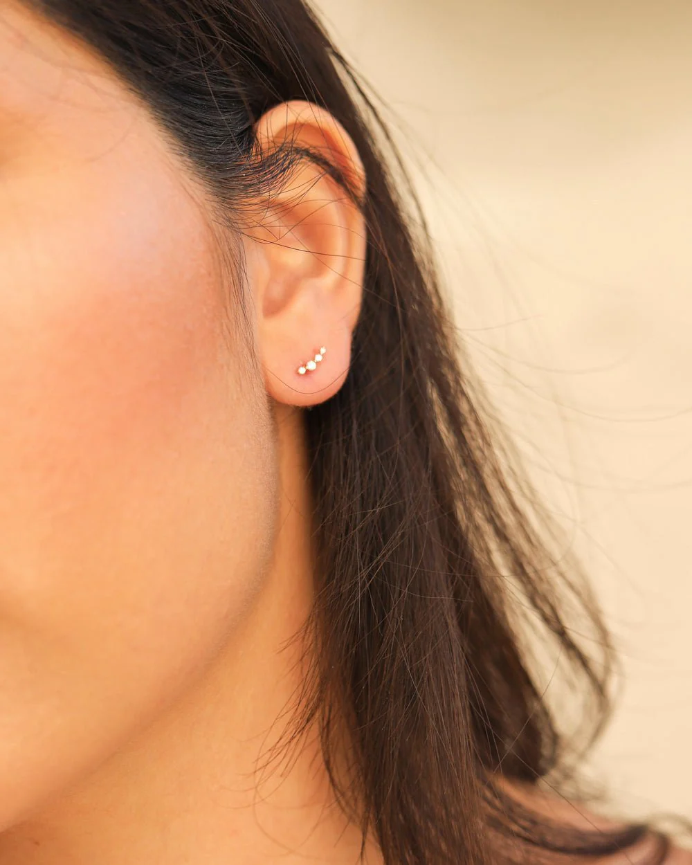 NEWPORT CURVED DIAMOND EARRINGS - Image 5