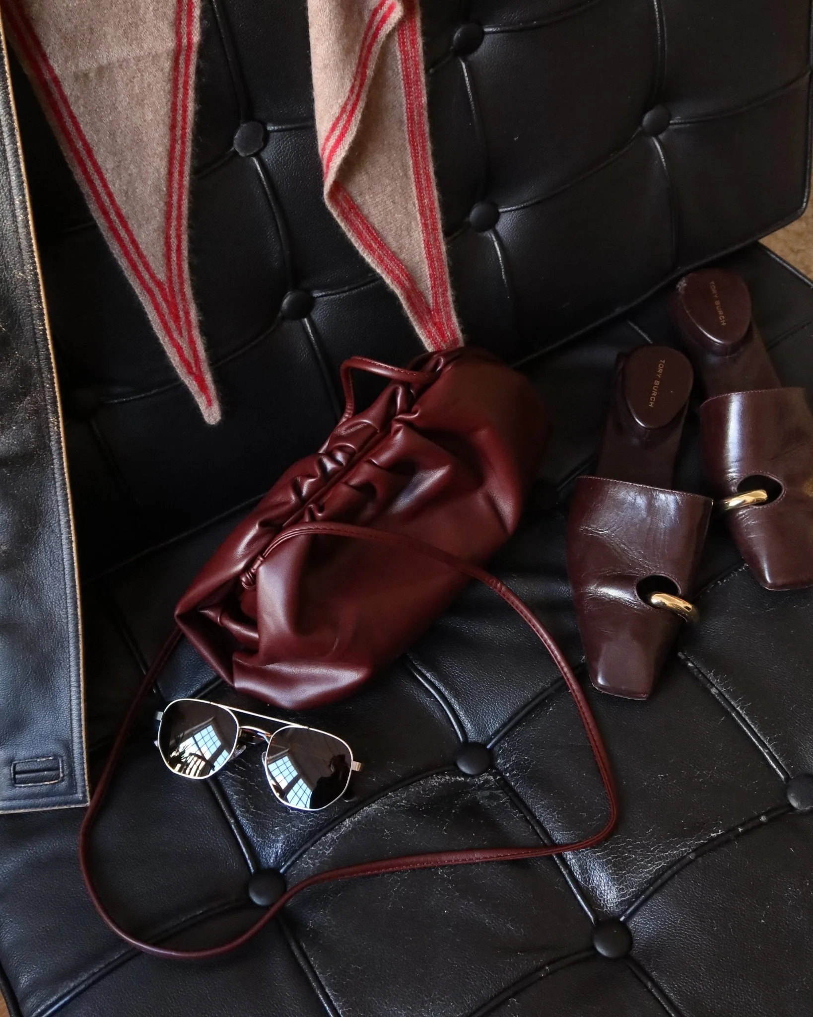VEGAN LEATHER CROSSBODY CLUTCH - Image 9