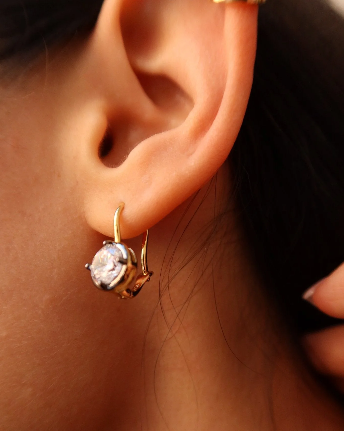 BLYTHE OXIDIZED RIM CZ HUGGIES - Image 9