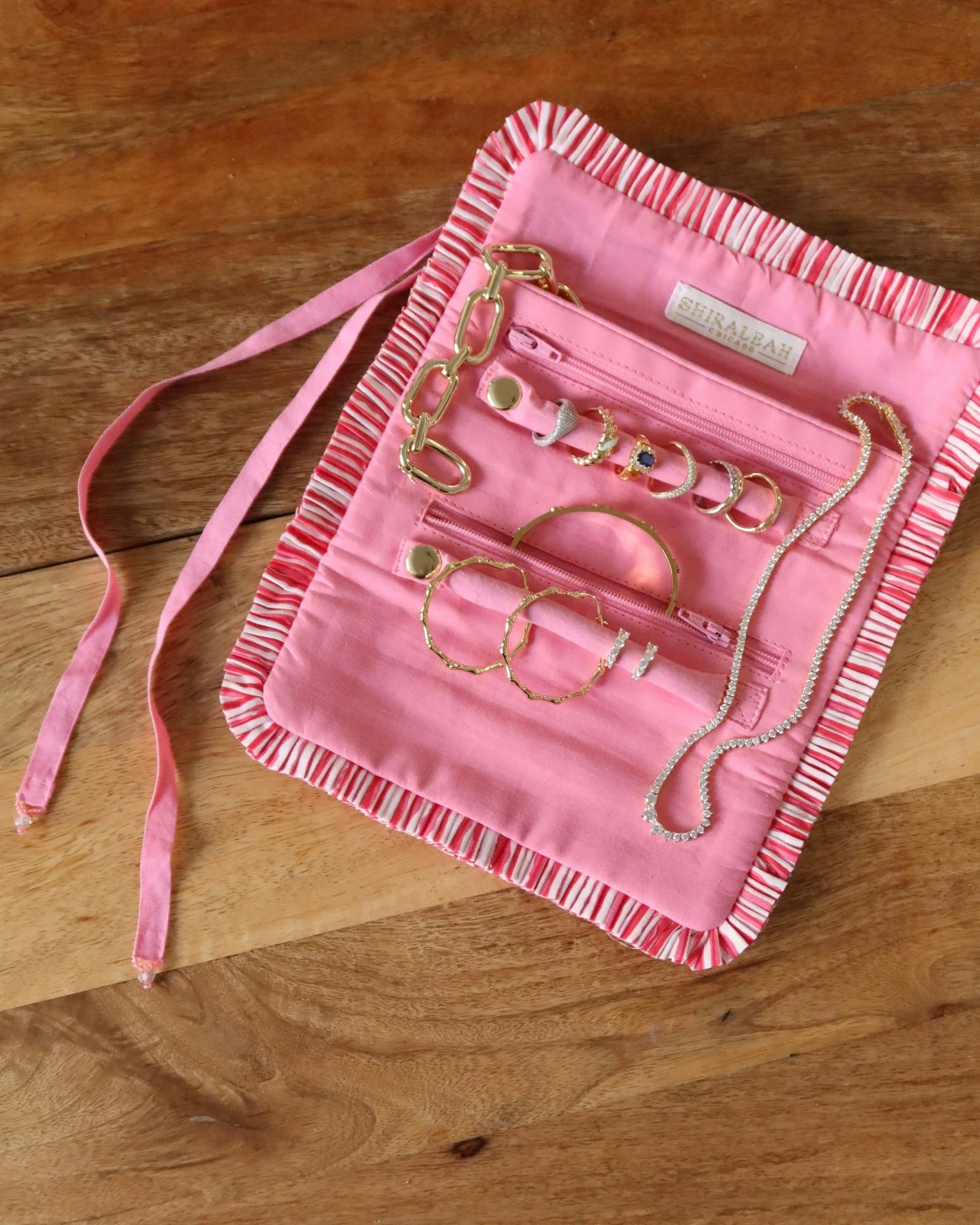 THE JEWELRY ROLL - Image 4