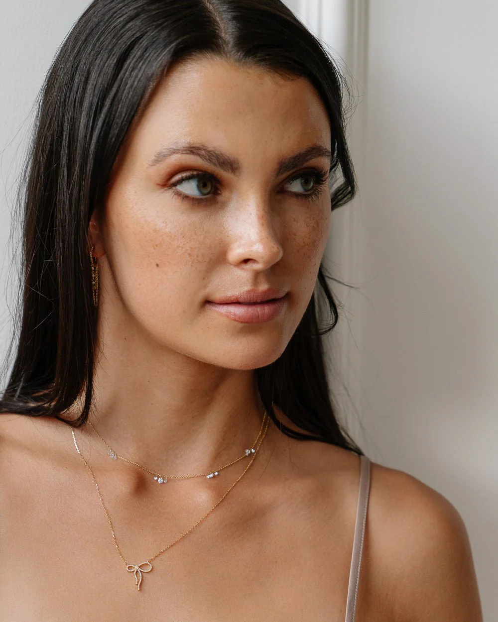 PRESIDIO DIAMOND BOW NECKLACE - Image 11