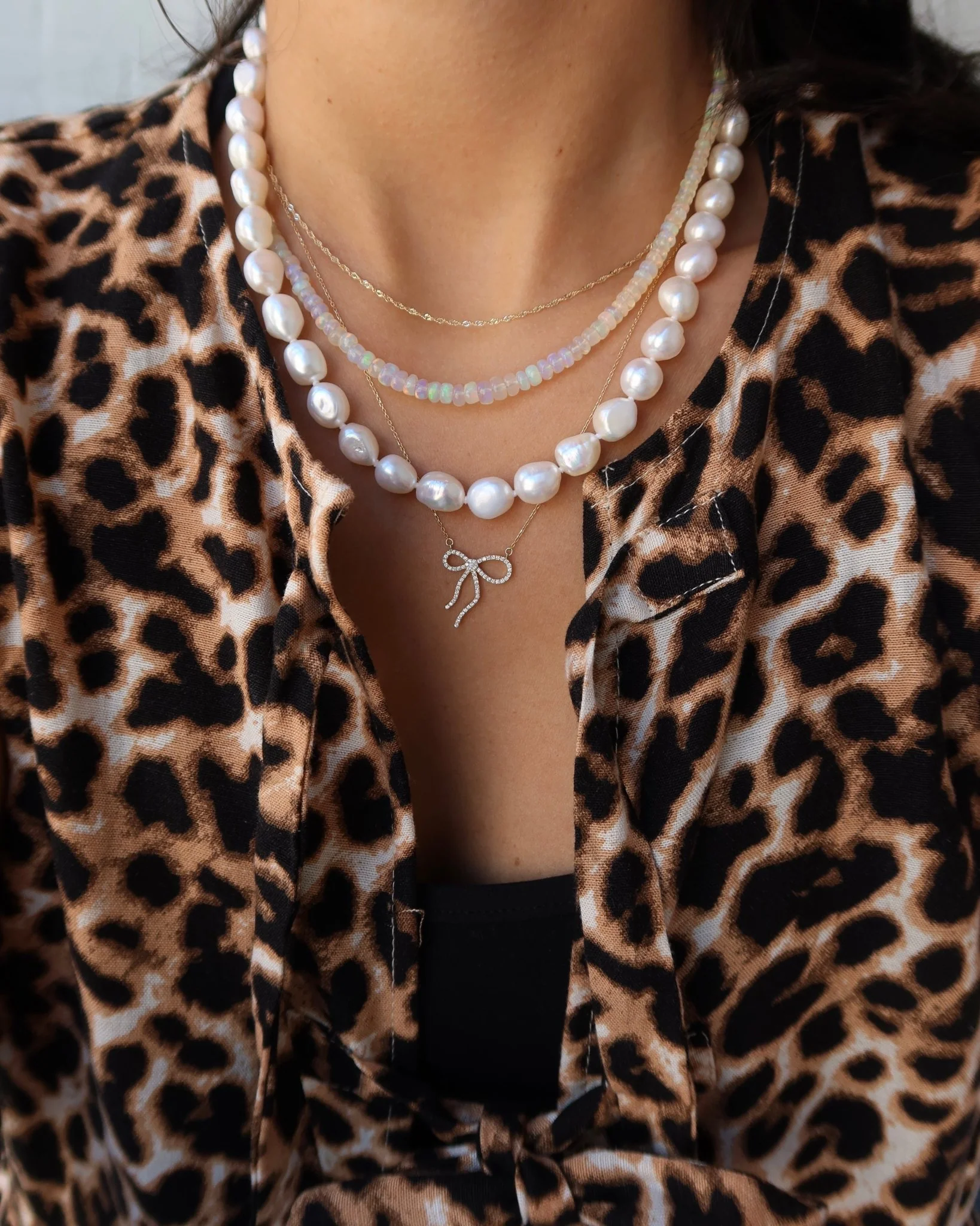 PRESIDIO DIAMOND BOW NECKLACE - Image 3