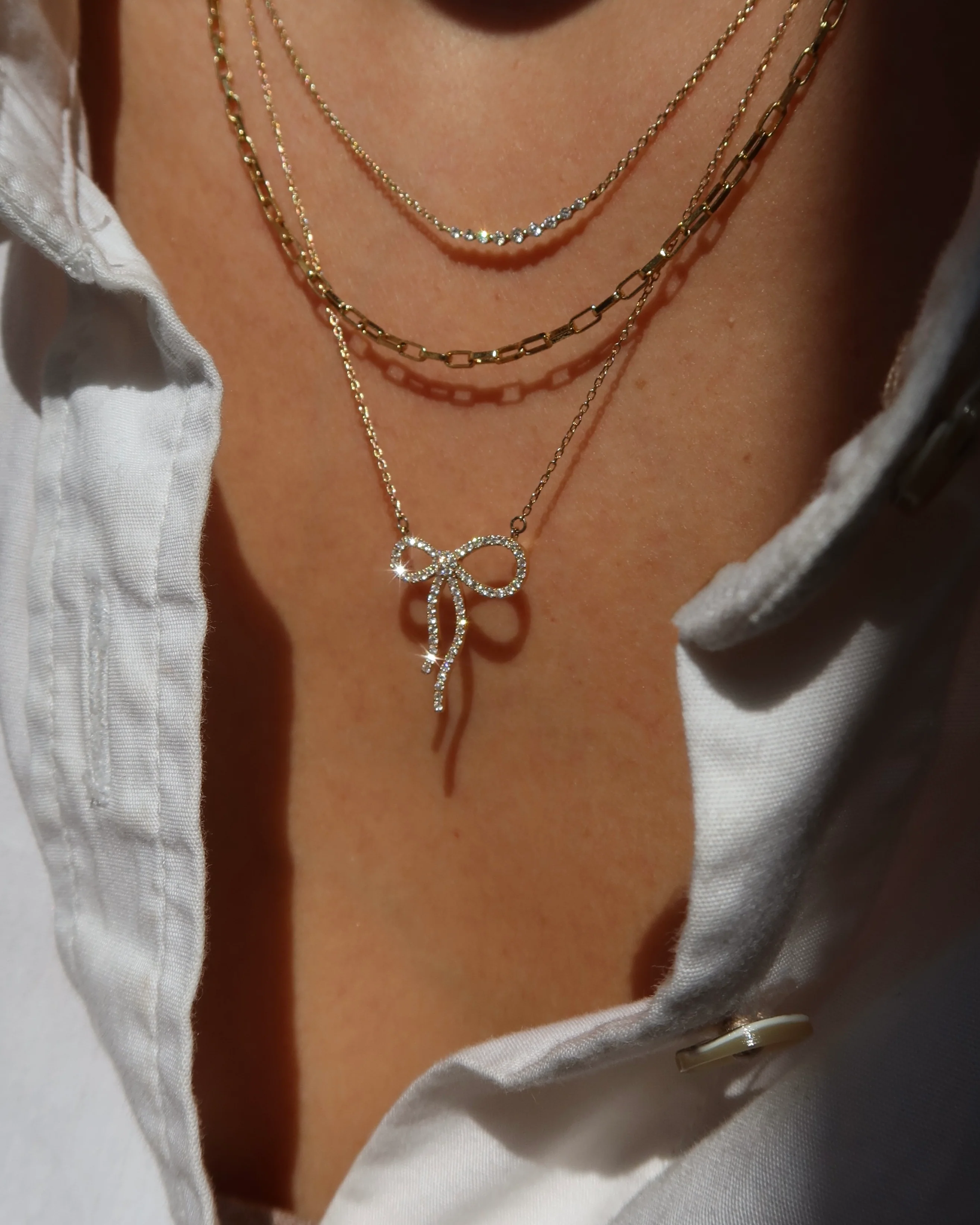 PRESIDIO DIAMOND BOW NECKLACE - Image 4