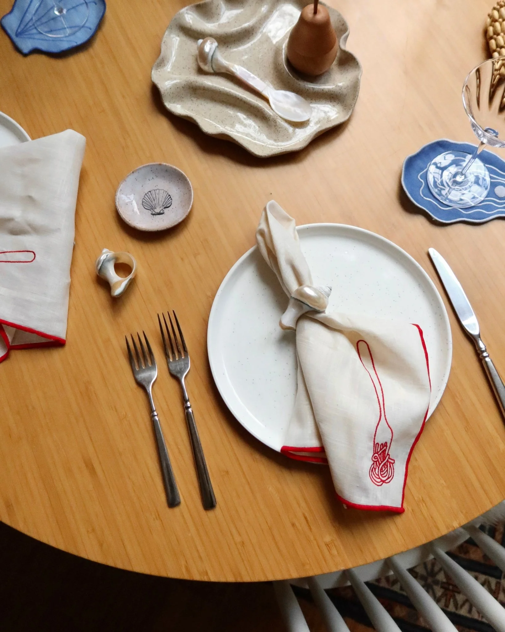 SHELL NAPKIN RINGS (SET OF 4) - Image 3