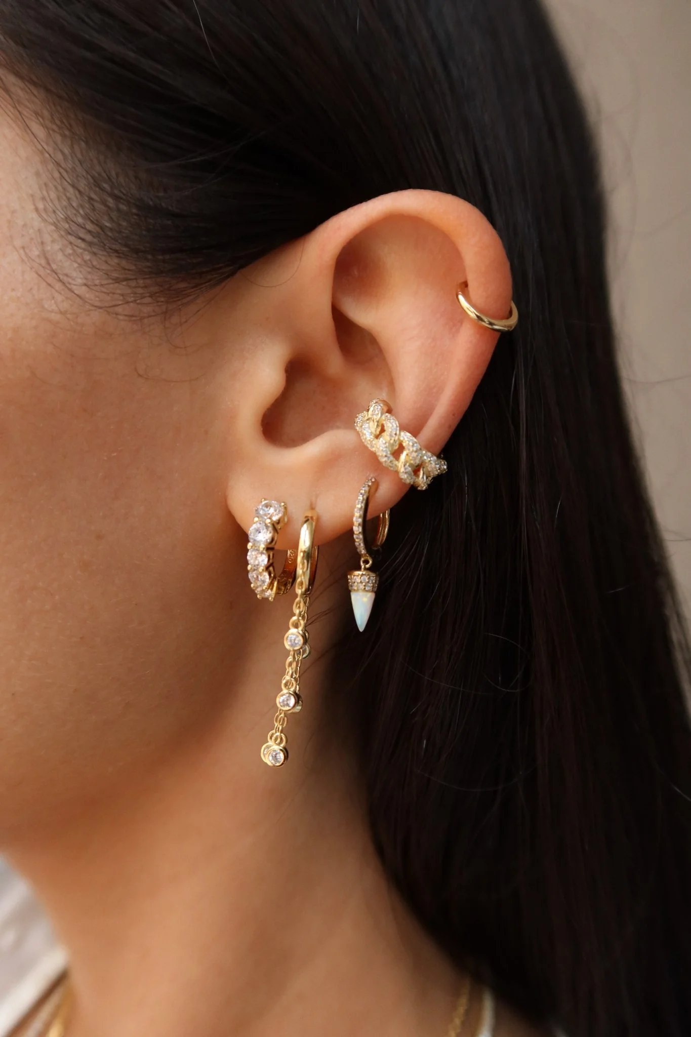 SOPHIE PAVÉ CURB CHAIN EAR CUFF - Image 3