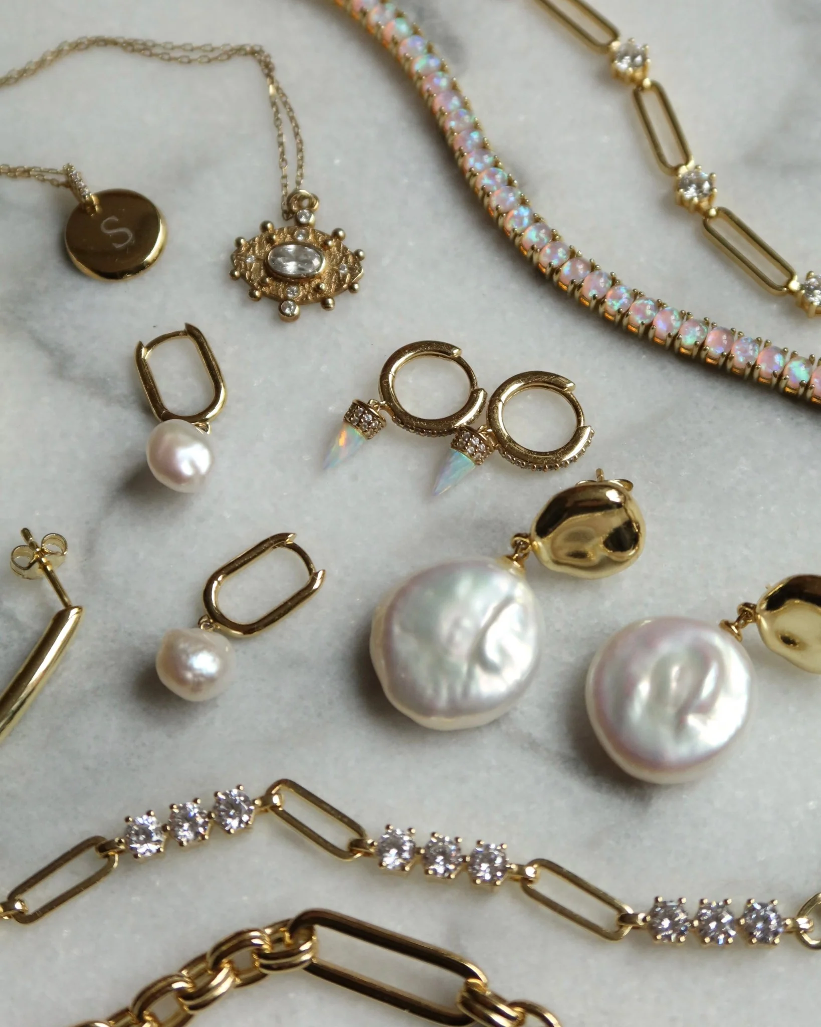 VALERIA PEARL DROP EARRINGS - Image 6