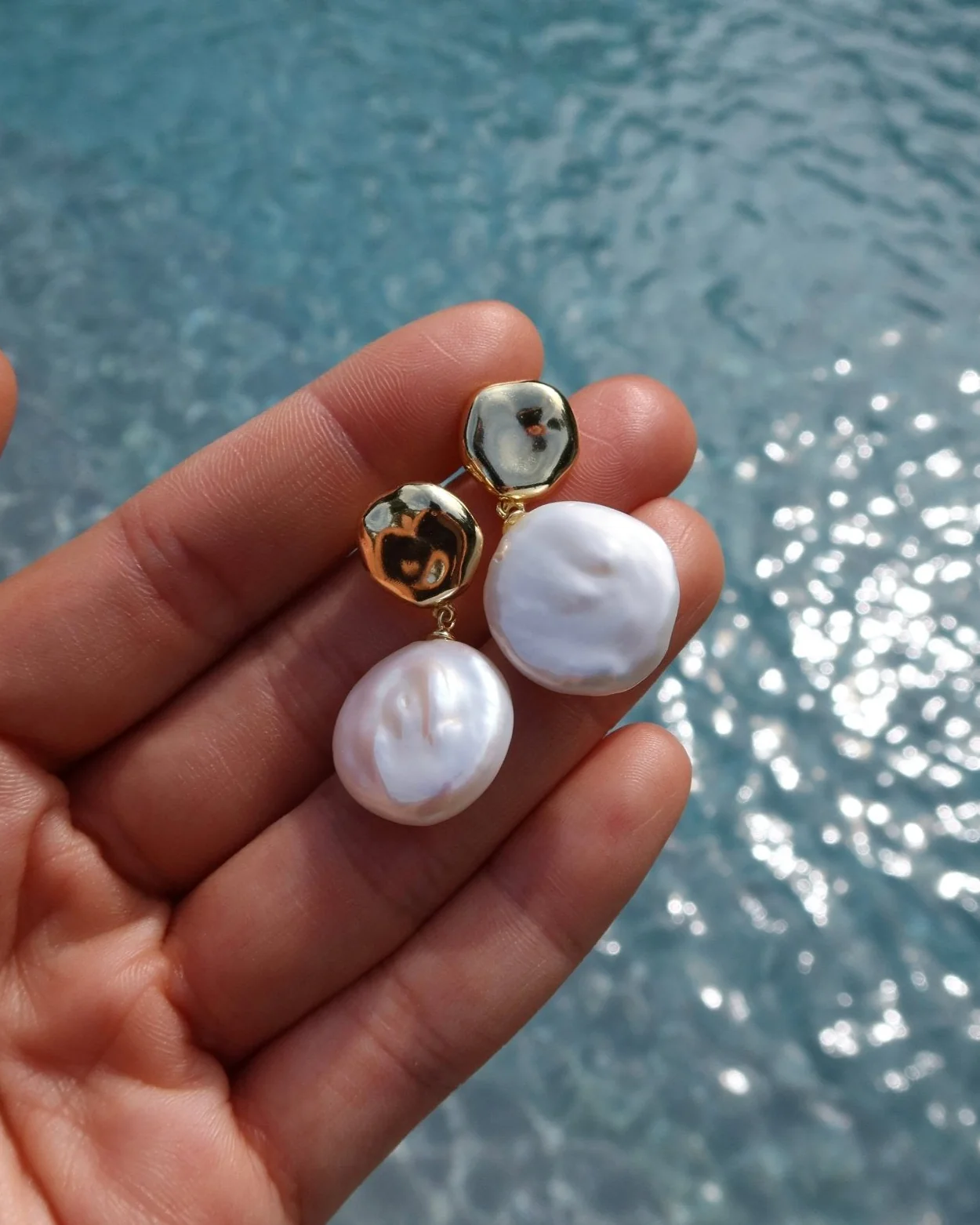 VALERIA PEARL DROP EARRINGS - Image 8