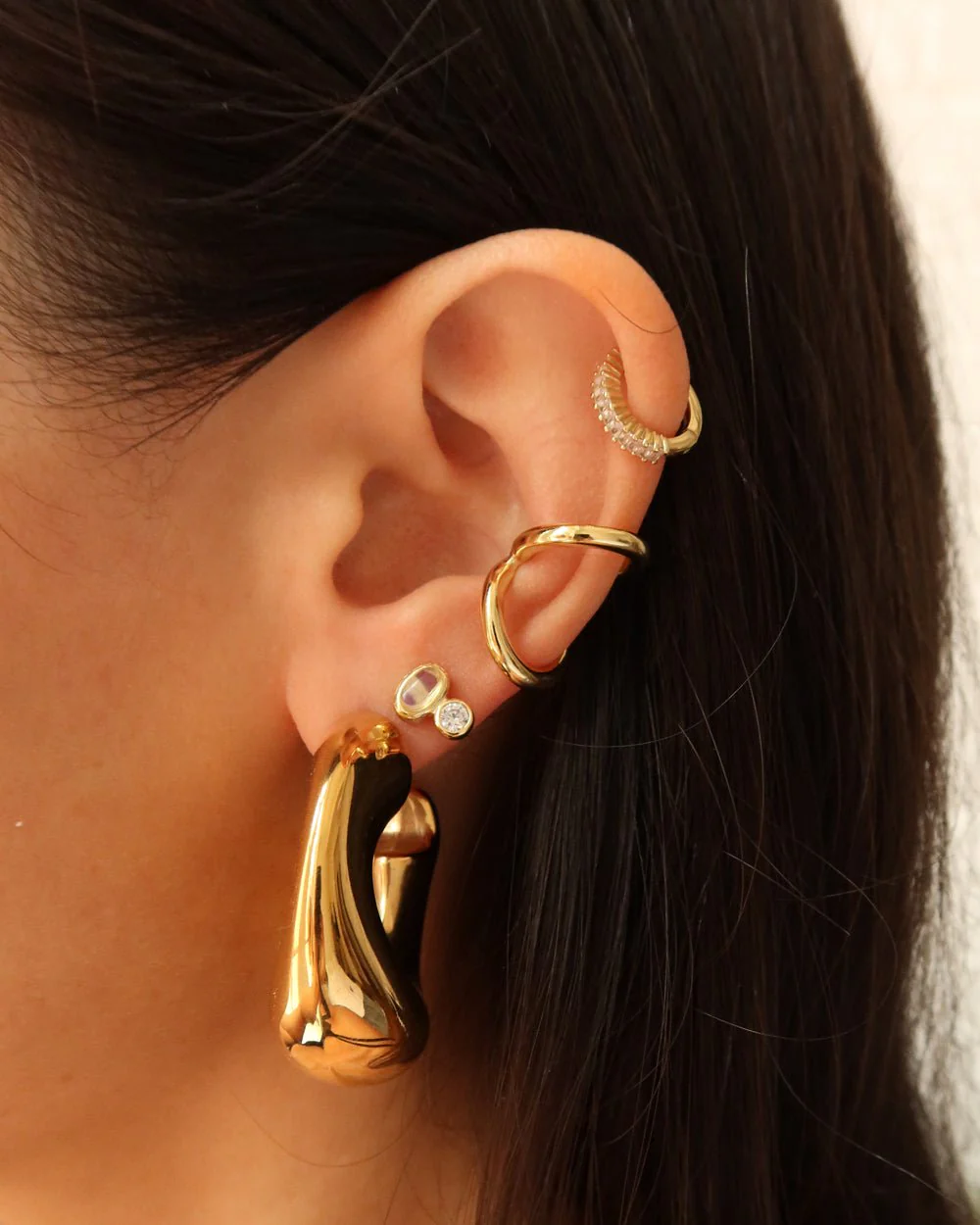 GENEVIEVE ORGANIC BOLD HOOPS - Image 5