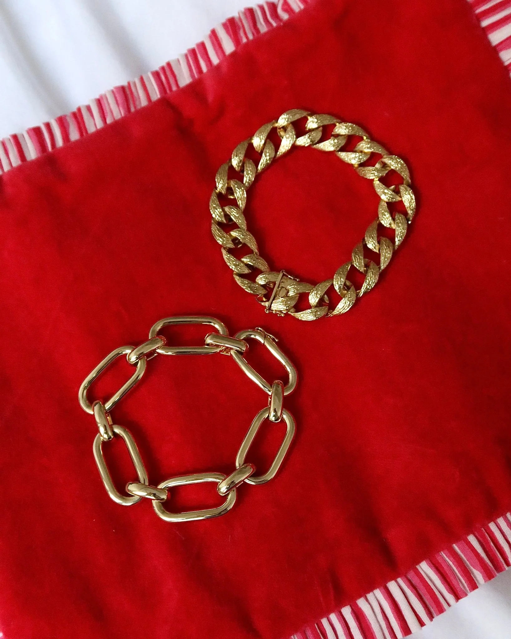 Zoli Bold Cuban Link Bracelet - Image 6